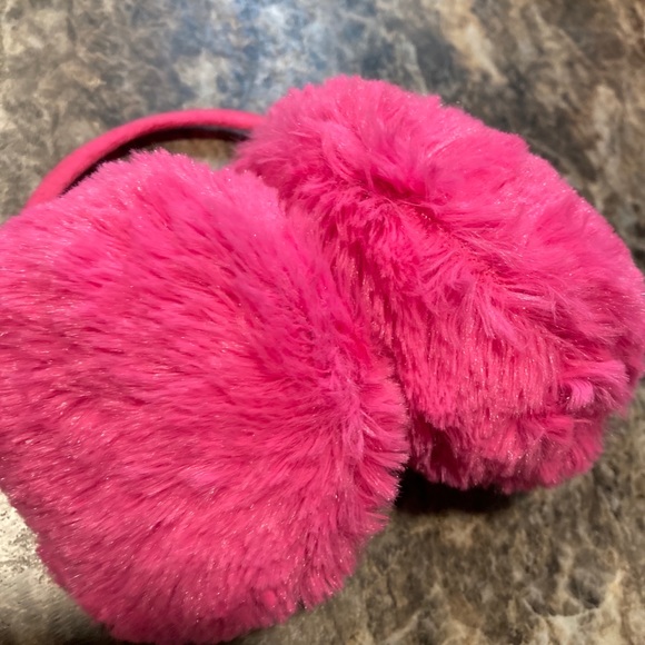 NWT Fluffy Ear Muff Faux Fur Behind Neck No Hair Mess Warmers - Picture 11 of 16